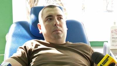 У Луцьку прикордонники стали донорами крові для військових і цивільних У Луцьку прикордонники стали донорами крові для військових і цивільних