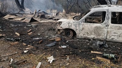 Пошкоджені житлові, господарські будівлі та автомобіль: росіяни атакували ударними дронами село Попівка на Чернігівщині Пошкоджені житлові, господарські будівлі та автомобіль: росіяни атакували ударними дронами село Попівка на Чернігівщині
