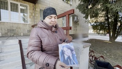 Кожен із батьків загиблих у ДТП дівчат на Чернігівщині подав позов на майже 5 млн грн моральної компенсації Кожен із батьків загиблих у ДТП дівчат на Чернігівщині подав позов на майже 5 млн грн моральної компенсації
