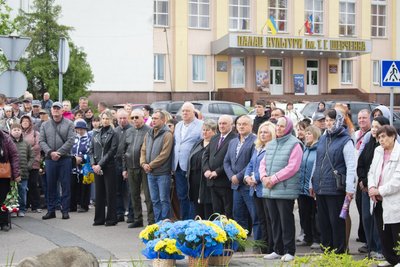 Понад 200 імен полеглих захисників: в Коростені на Житомирщині відкрили Алею пам'яті Понад 200 імен полеглих захисників: в Коростені на Житомирщині відкрили Алею пам'яті