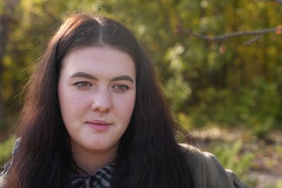 “Хлопці мене поважають, як свого”. Як воює на Донеччині 21-річна командирка стрілецького відділення на псевдо Сантехнік “Хлопці мене поважають, як свого”. Як воює на Донеччині 21-річна командирка стрілецького відділення на псевдо Сантехнік