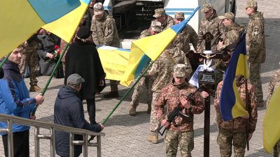 У Рівному попрощалися із військовим Валерієм Дяченком У Рівному попрощалися із військовим Валерієм Дяченком
