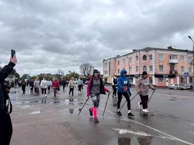 Під дощем, але з настроєм: у Бердичеві провели масовий забіг