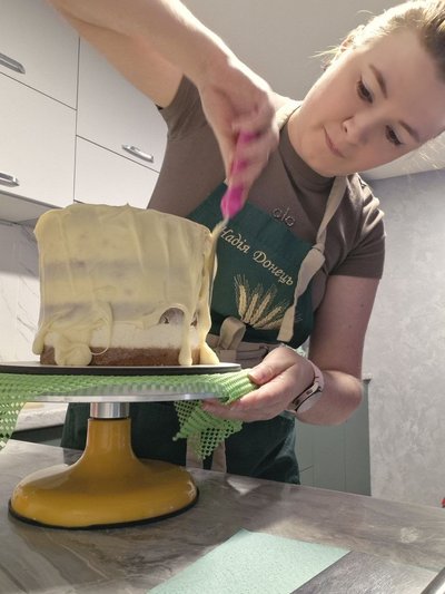 Від учительки математики до власниці кондитерської: історія Надії Донець з Андрушівки