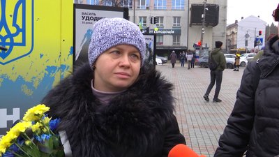 Батьки присвятили вірші та виставу: зі старшим солдатом Дмитром Паскарем попрощалися у Рівному Батьки присвятили вірші та виставу: зі старшим солдатом Дмитром Паскарем попрощалися у Рівному