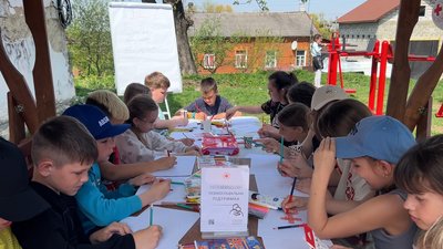 Антивандальні тренажери з бесідкою та волейбольним майданчиком відкрили у місті на Рівненщині Антивандальні тренажери з бесідкою та волейбольним майданчиком відкрили у місті на Рівненщині