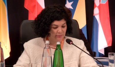 Заступниця Постійного представника президента України в АР Крим Таміла Ташева Заступниця Постійного представника президента України в АР Крим Таміла Ташева
