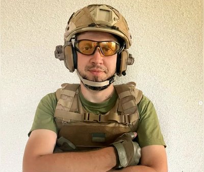 перукар військовослужбовець Луганського прикордонного загону бригади "Помста" В'ячеслав на псевдо "Барбер" Донецька область перукар військовослужбовець Луганського прикордонного загону бригади "Помста" В'ячеслав на псевдо "Барбер" Донецька область