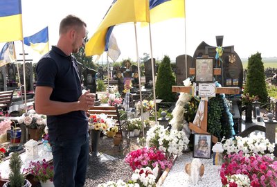 День фермера — могила Олега Васевича
