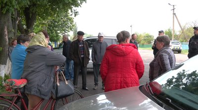 "До мене гості приїжджали": на Черкащині пайовики заявили про втручання в їхню землю "До мене гості приїжджали": на Черкащині пайовики заявили про втручання в їхню землю