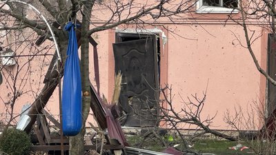 Атака РФ, Івано-Франківщина, пошкоджений будинок, село Вербилівці Атака РФ, Івано-Франківщина, пошкоджений будинок, село Вербилівці