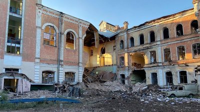 Пошкодження через удар РФ Біотехнологічного університету Пошкодження через удар РФ Біотехнологічного університету