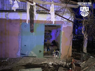 РФ атакувала південь Одещини ударними БпЛА: зазнали пошкоджень суховантаж, склад і будинки РФ атакувала південь Одещини ударними БпЛА: зазнали пошкоджень суховантаж, склад і будинки
