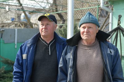 Пошкоджені будинки та уламки дронів: фоторепортаж з передмістя Одеси після атаки БпЛА Пошкоджені будинки та уламки дронів: фоторепортаж з передмістя Одеси після атаки БпЛА