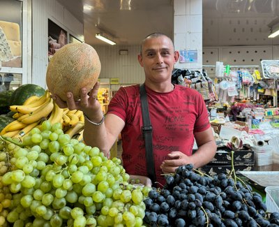 30 гривень за кілограм кавуна, 50 — за кілограм дині просять на ринку в Ужгороді 30 гривень за кілограм кавуна, 50 — за кілограм дині просять на ринку в Ужгороді