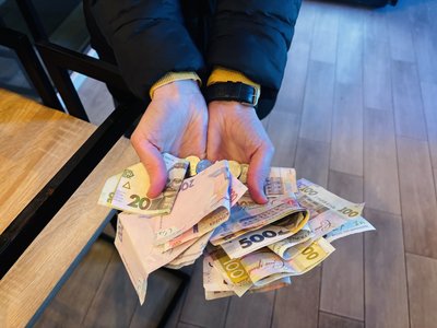 Можна дізнатися щось нове про місто й допомогти армії: у Мукачеві проводять благодійні екскурсії Можна дізнатися щось нове про місто й допомогти армії: у Мукачеві проводять благодійні екскурсії