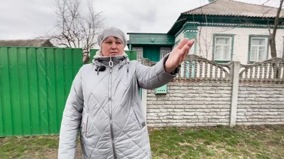 "Будинки за 30 метрів від могил": у селі на Чернігівщині люди вимагають від місцевої влади зупинити хаотичне поховання "Будинки за 30 метрів від могил": у селі на Чернігівщині люди вимагають від місцевої влади зупинити хаотичне поховання
