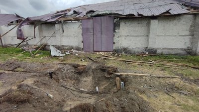 В Олевську комісія обстежила пошкоджений після атаки РФ бізнес: збитки можуть сягати мільйонів В Олевську комісія обстежила пошкоджений після атаки РФ бізнес: збитки можуть сягати мільйонів