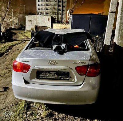 Пожежа на підприємстві та пошкоджені багатоповерхівки та автівки: наслідки атаки Київщини Пожежа на підприємстві та пошкоджені багатоповерхівки та автівки: наслідки атаки Київщини