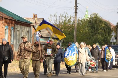 В Охтирці на Сумщині поховали військовослужбовця Дмитра Ступівцева В Охтирці на Сумщині поховали військовослужбовця Дмитра Ступівцева