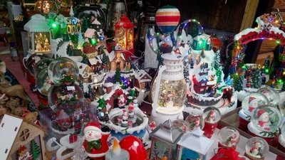 У Кропивницькому прибрали ялинки та готуються до закриття різдвяного містечка У Кропивницькому прибрали ялинки та готуються до закриття різдвяного містечка