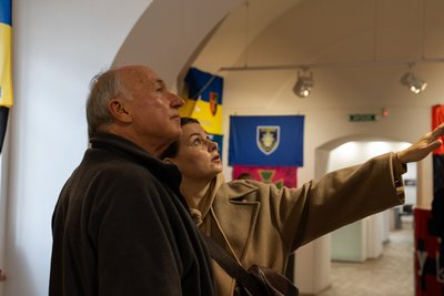 У Сумах відкрилась виставка "Народжені війною" У Сумах відкрилась виставка "Народжені війною"