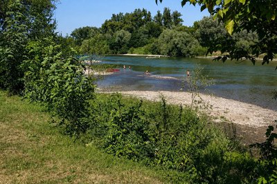 Міський пляж у Чернівцях Міський пляж у Чернівцях