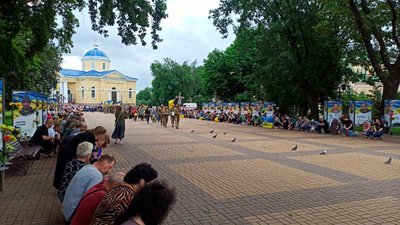 На Чернігівщині попрощалися з військовим ЗСУ Вячеславом Антипенком На Чернігівщині попрощалися з військовим ЗСУ Вячеславом Антипенком