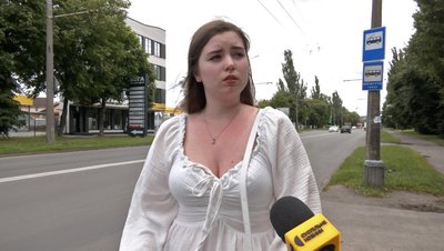 Ще один світлофор у Луцьку обладнали сонячними панелями