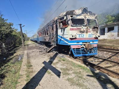 горить поїзд, електричка, Липкуватівка горить поїзд, електричка, Липкуватівка