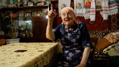 Історія 90-річної Уляни Стасюк із поліського селища на Рівненщині Історія 90-річної Уляни Стасюк із поліського селища на Рівненщині