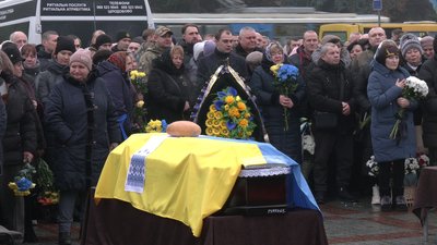У Рівному попрощались з військовими Миколою Гуменюком та Юрієм Гуриним У Рівному попрощались з військовими Миколою Гуменюком та Юрієм Гуриним