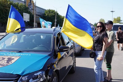 У Миколаєві відбувся автопробіг до Дня Незалежності України У Миколаєві відбувся автопробіг до Дня Незалежності України