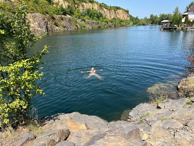 В Ужгороді заборонили купатися в річці, озері та кар’єрі: яка причина В Ужгороді заборонили купатися в річці, озері та кар’єрі: яка причина