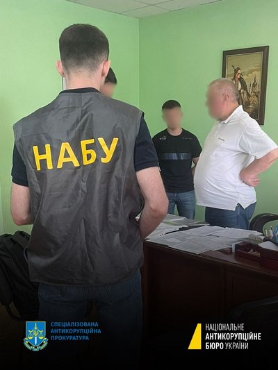 На Рівненщині керівник диспансеру радіаційного захисту визнав отримання хабаря На Рівненщині керівник диспансеру радіаційного захисту визнав отримання хабаря