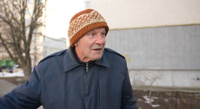“Дебелі труби повиривало по-живому”: російська “молнія” влучила в дитячий майданчик у Сумах