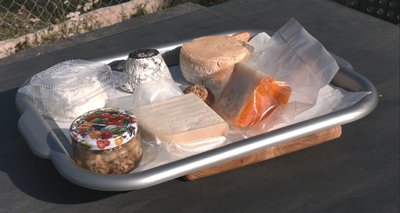 сир, сири з козиного молока сир, сири з козиного молока