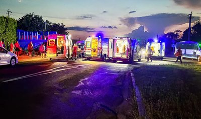 В аварії у Чернівцях травмувалися 14 людей В аварії у Чернівцях травмувалися 14 людей