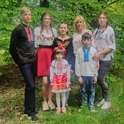 "Вдома ми говоримо українською, але чеської не цураємося" — мама-героїня із Житомирщини Оксана Тарасенко "Вдома ми говоримо українською, але чеської не цураємося" — мама-героїня із Житомирщини Оксана Тарасенко