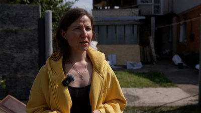 "Ковдра врятувала від осколків": що розповідають очевидці атаки "шахедів" на Чернігів та як ліквідовують наслідки "Ковдра врятувала від осколків": що розповідають очевидці атаки "шахедів" на Чернігів та як ліквідовують наслідки