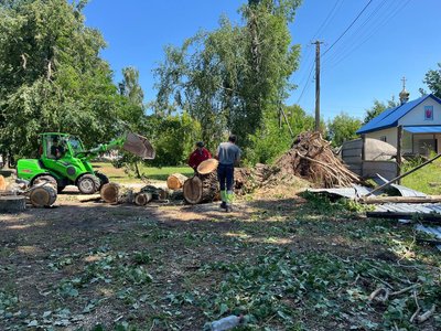 Пошкоджена городина, електроопори та дахи будинків: жителі громади на Черкащині показали наслідки негоди Пошкоджена городина, електроопори та дахи будинків: жителі громади на Черкащині показали наслідки негоди