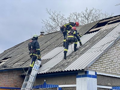 Сили РФ вдарили по цивільній інфраструктурі Роменської громади на Сумщині Сили РФ вдарили по цивільній інфраструктурі Роменської громади на Сумщині