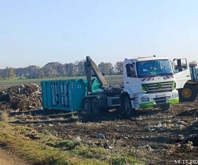 На Одещині біля кладовища утворилося сміттєзвалище На Одещині біля кладовища утворилося сміттєзвалище