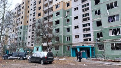 Удар по житловому мікрорайону у Сумах. Триває ліквідація наслідків