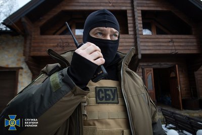 Залякували підприємців: у Києві викрили злочинну групу під виглядом добробатів