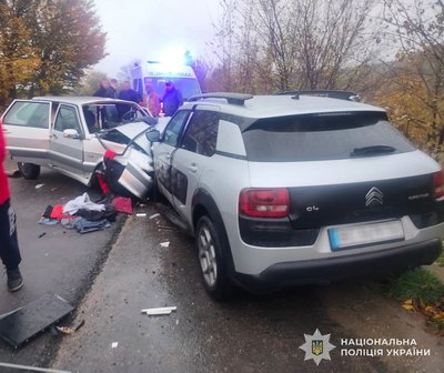 Фото з місця ДТП поблизу села Затемне Фото з місця ДТП поблизу села Затемне