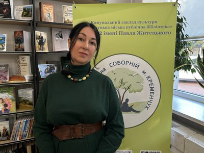«Обов’язок зустрічати людей»: у Кременчуці кіт Рудий Панько 7 років залучає читачів до бібліотеки «Обов’язок зустрічати людей»: у Кременчуці кіт Рудий Панько 7 років залучає читачів до бібліотеки