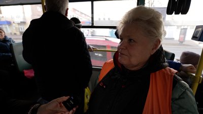 Пільгові транспортні карки у громадському транспорті Чернігова: як реагують пенсіонери та що відомо про штрафи Пільгові транспортні карки у громадському транспорті Чернігова: як реагують пенсіонери та що відомо про штрафи