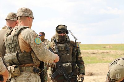 Українські морпіхи передають унікальний бойовий досвід: тривають міжнародні навчання "Сі Бриз 2025" Українські морпіхи передають унікальний бойовий досвід: тривають міжнародні навчання "Сі Бриз 2025"
