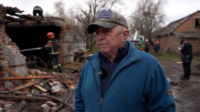 Дім та пошкодження через влучання: атака РФ на Вознесенське неподалік Чернігова Дім та пошкодження через влучання: атака РФ на Вознесенське неподалік Чернігова